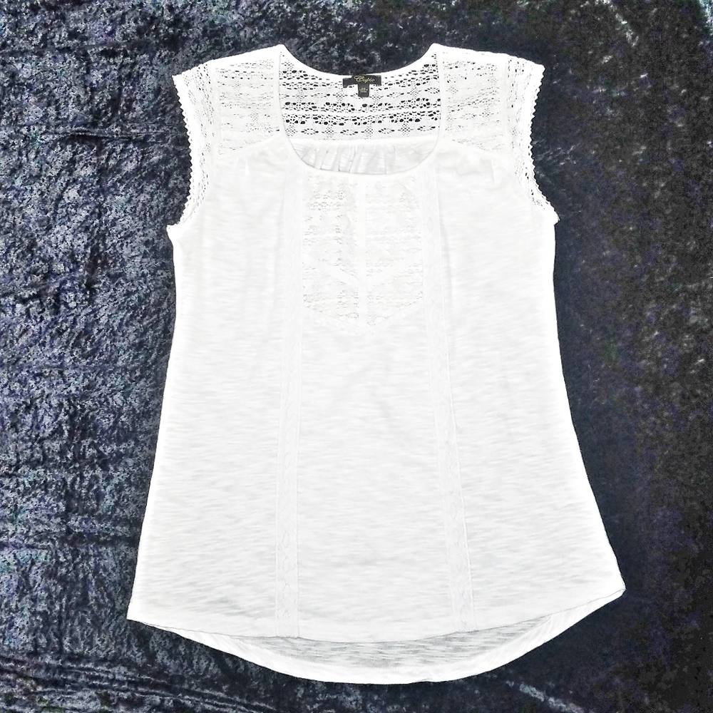 Cupio | Boho White Crochet Embellished Tank Top